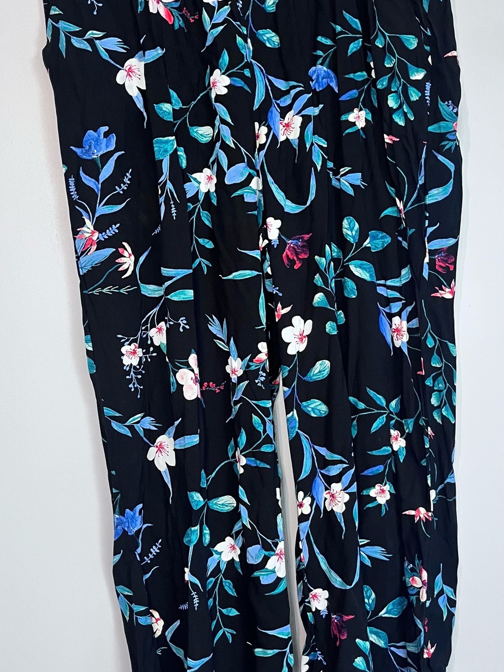 In Every Story Black Floral Sleeveless Blouse & Pull-On Pants Matching Set